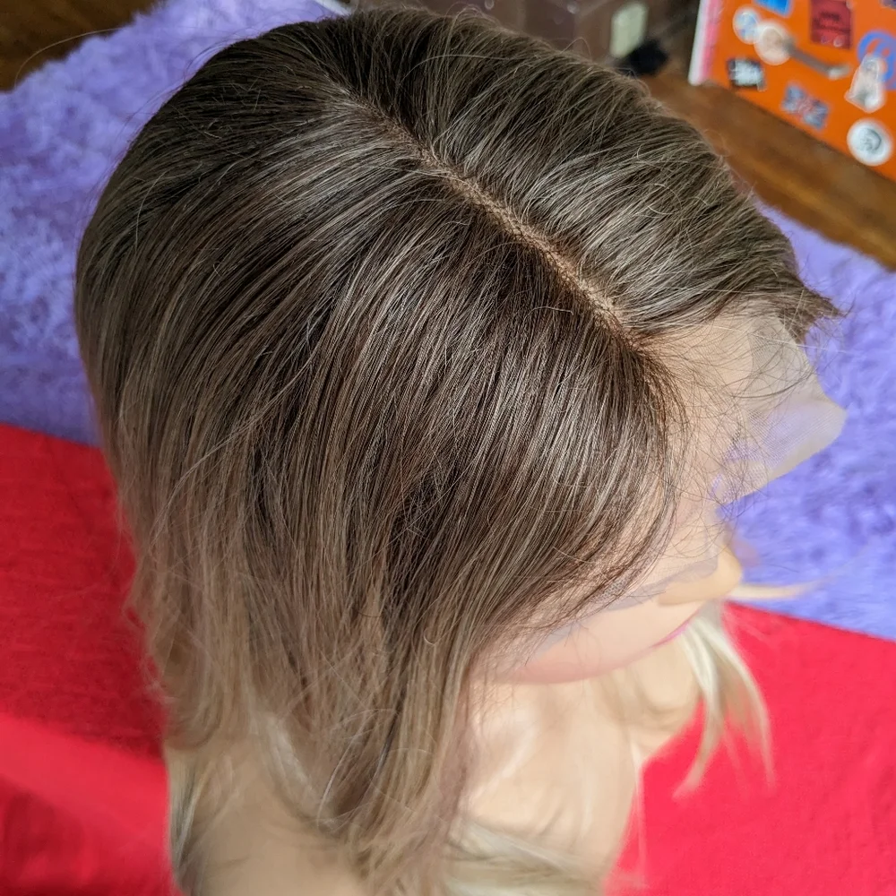 LAST ONE lace front: Dirty blonde brunette